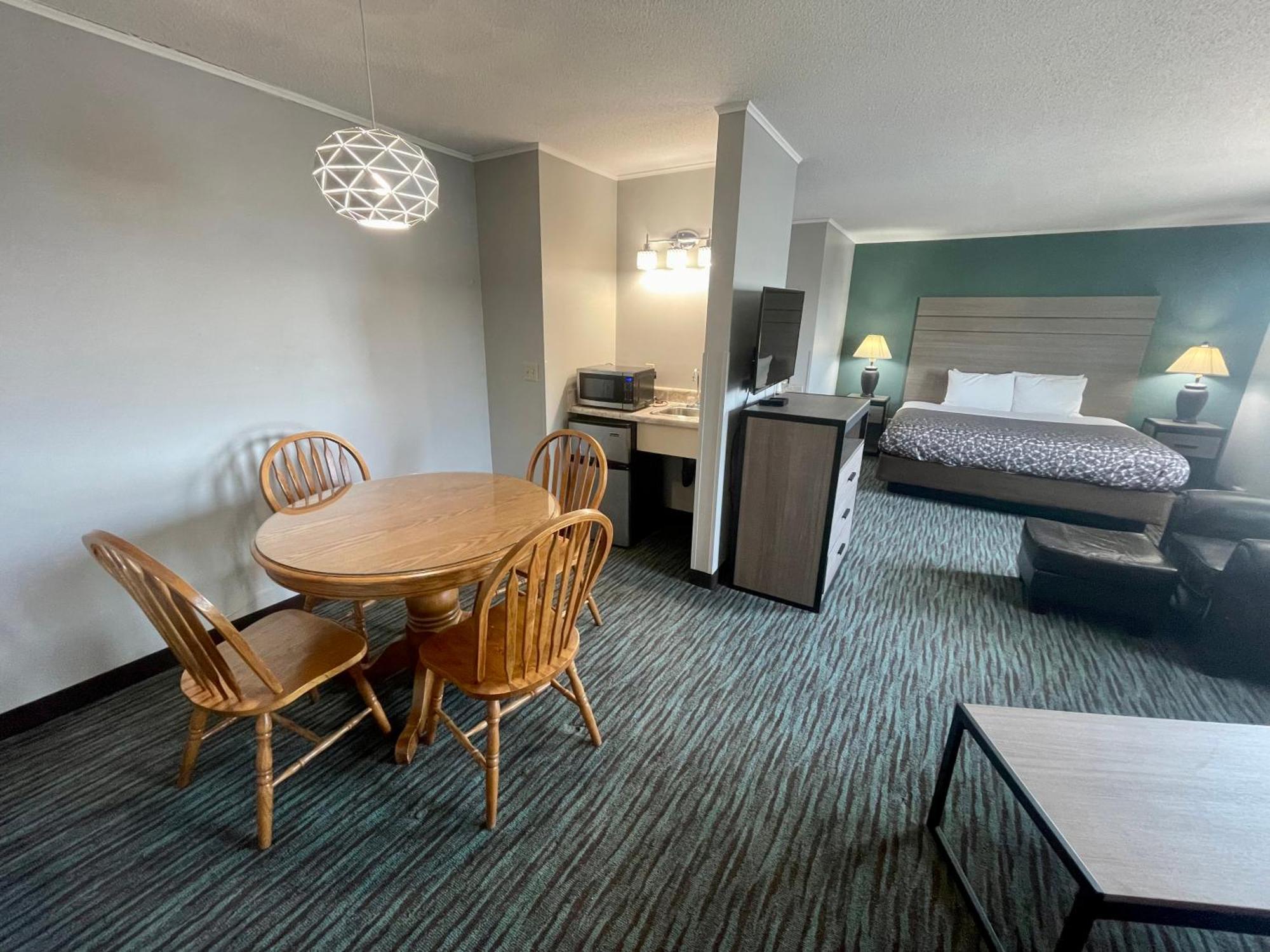 Countryside Inn & Suites Omaha East-Council Bluffs Ia Номер фото