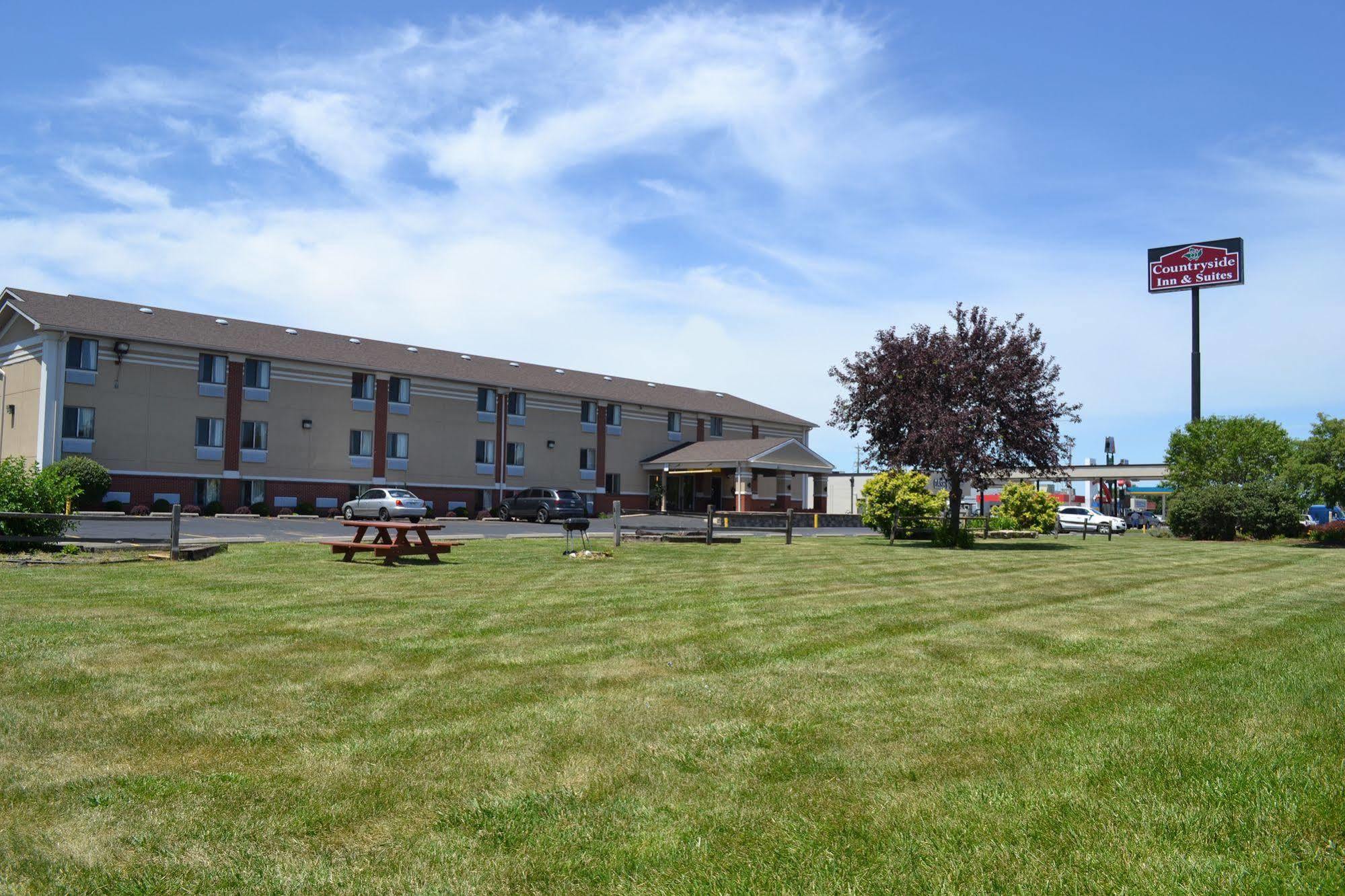 Countryside Inn & Suites Omaha East-Council Bluffs Ia Экстерьер фото