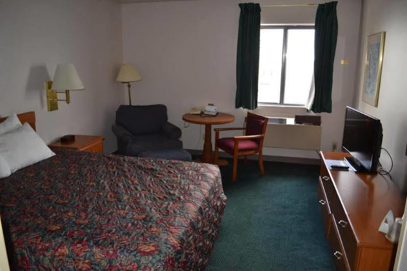 Countryside Inn & Suites Omaha East-Council Bluffs Ia Экстерьер фото