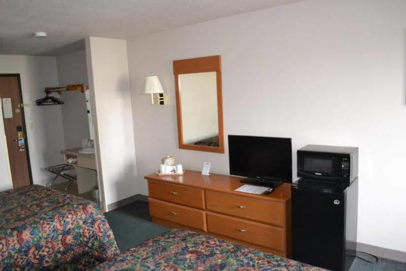 Countryside Inn & Suites Omaha East-Council Bluffs Ia Экстерьер фото