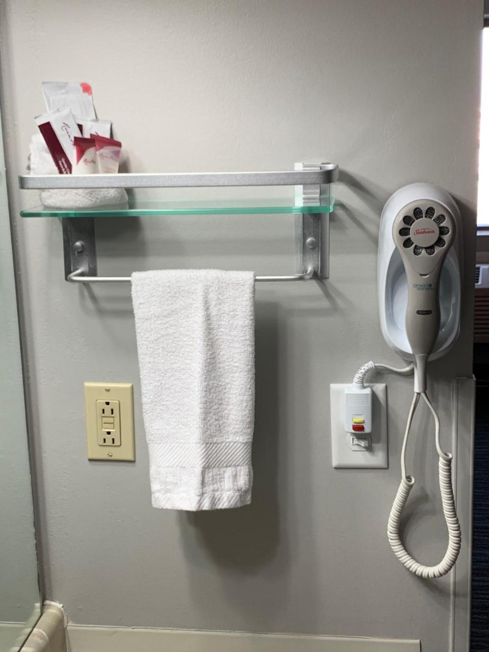Countryside Inn & Suites Omaha East-Council Bluffs Ia Экстерьер фото