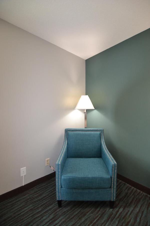 Countryside Inn & Suites Omaha East-Council Bluffs Ia Экстерьер фото