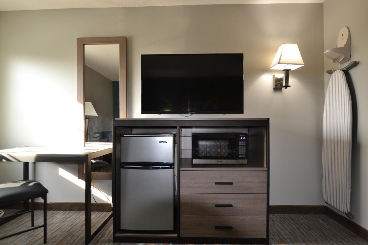 Countryside Inn & Suites Omaha East-Council Bluffs Ia Экстерьер фото