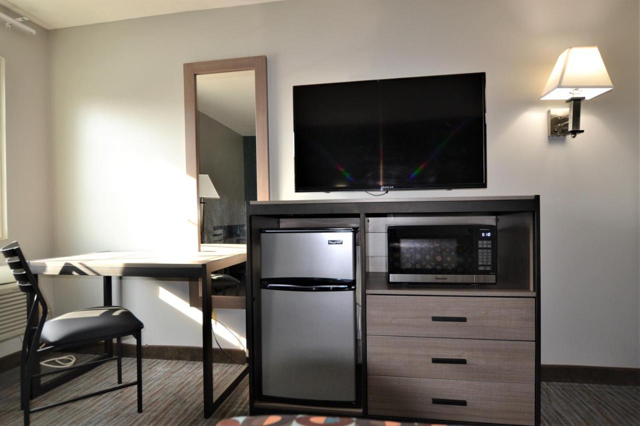 Countryside Inn & Suites Omaha East-Council Bluffs Ia Экстерьер фото